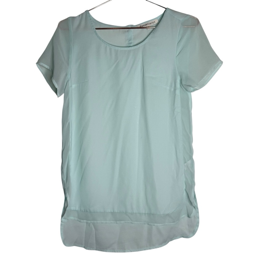 Daniel Rainn Mint Green Short Sleeve Buttonback Flowy Top